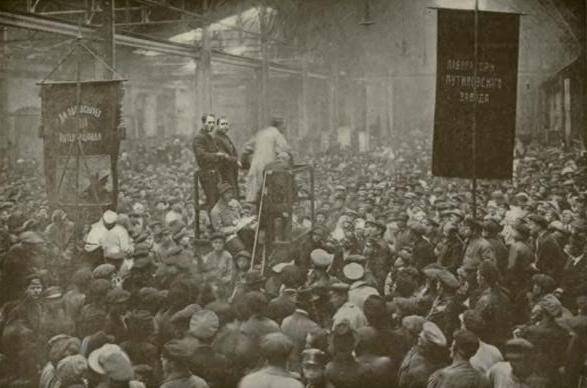 reunionpoliticaenlafabricaputilov--throughrussianre00willuoft.jpg reunionpoliticaenlafabricaputilov--throughrussianre00willuoft.jpg